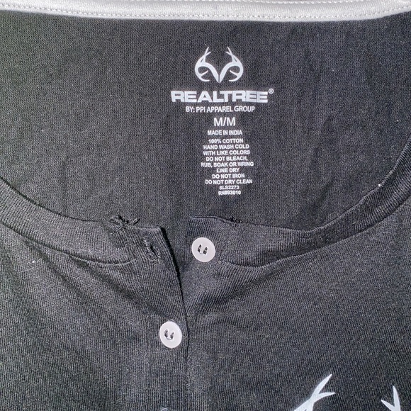 Realtree Tee - Picture 2 of 3